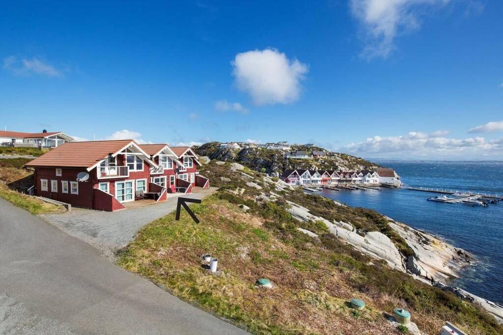 Seaside Holiday Home, Great For Fishing & Hiking Hellesoyni Екстер'єр фото
